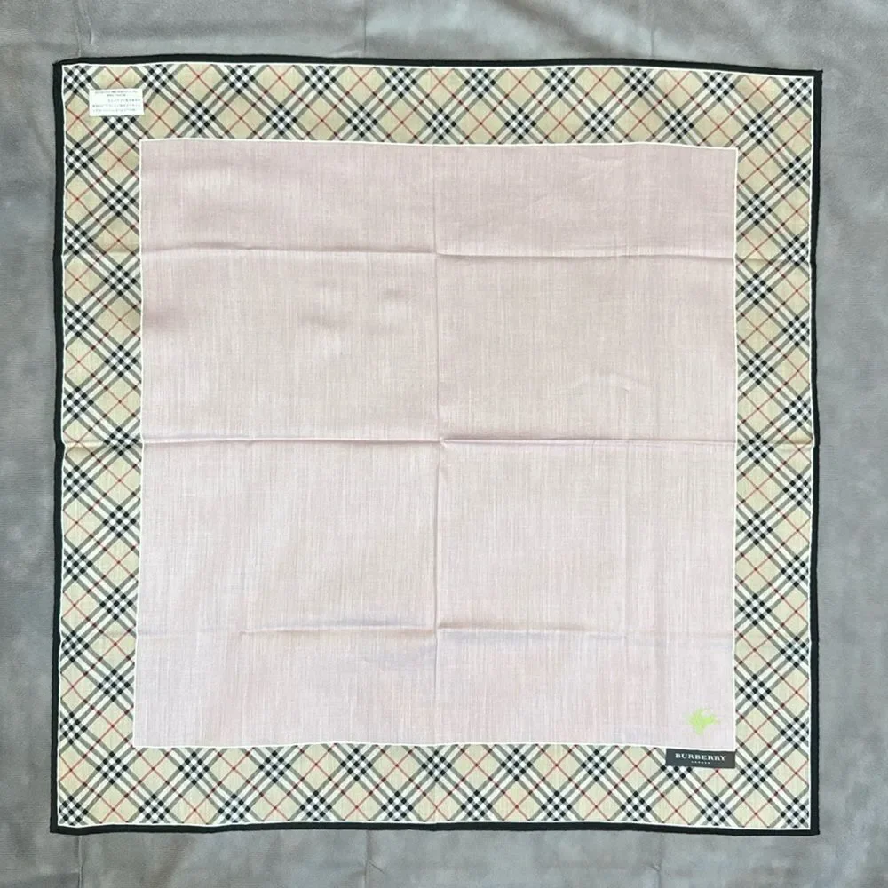 NWT Burberry Scarf - Picture 2 of 7